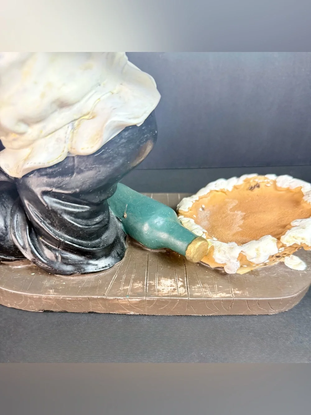 Vintage Happy Italian Chef 10” high Cooking Wine Bottle Holder Resin *READ*